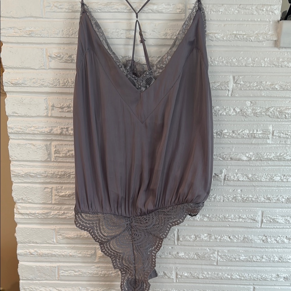 Elegant Lilac/Gray Lace-Trimmed Women's Intimate